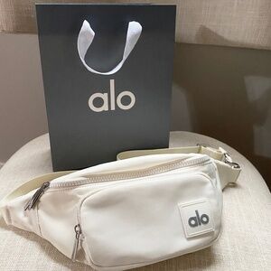 ALO Explorer Fanny Pack - Ivory